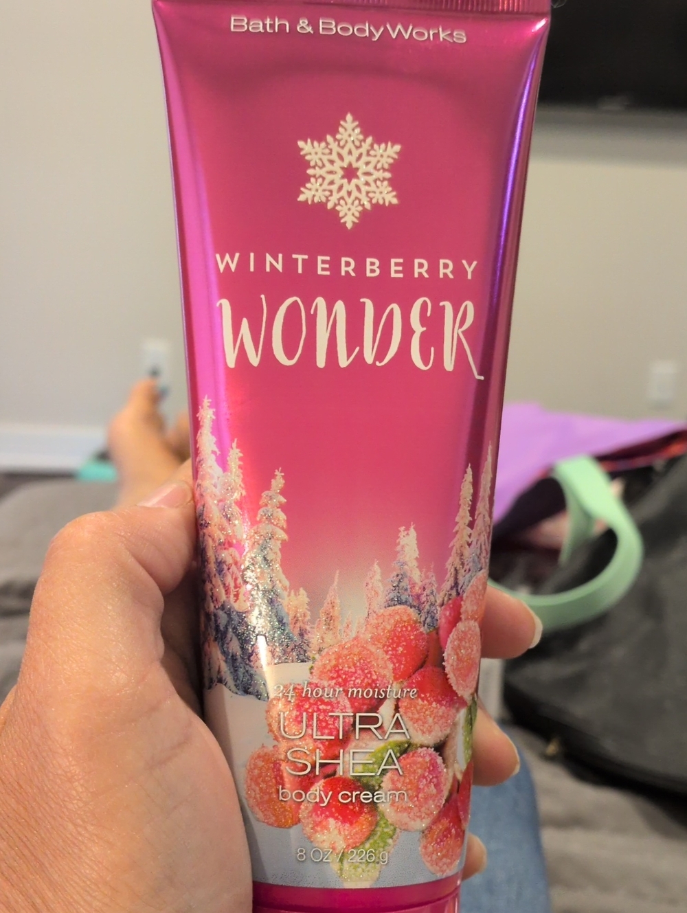 Bath & Body Works Winterberry Wonder Ultra Shea Body Cream - Pink